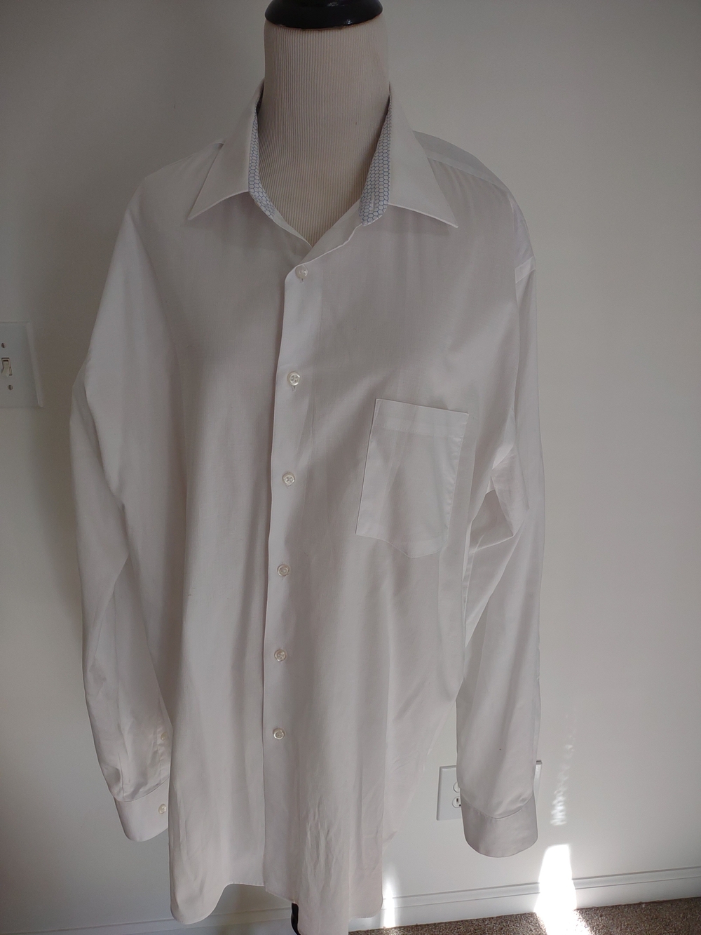 Van Heusen White Long Sleeve Dress Shirt with Patterned Inner Collar